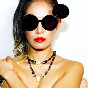 SWAROVSKI CRYSTAL INDUSTRUAL GLAM UNISEX NECKLACE.